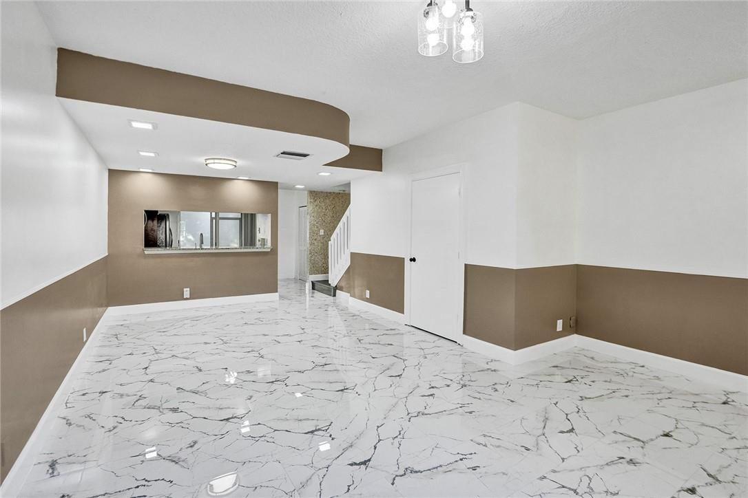 FIESTA - Residential Lease