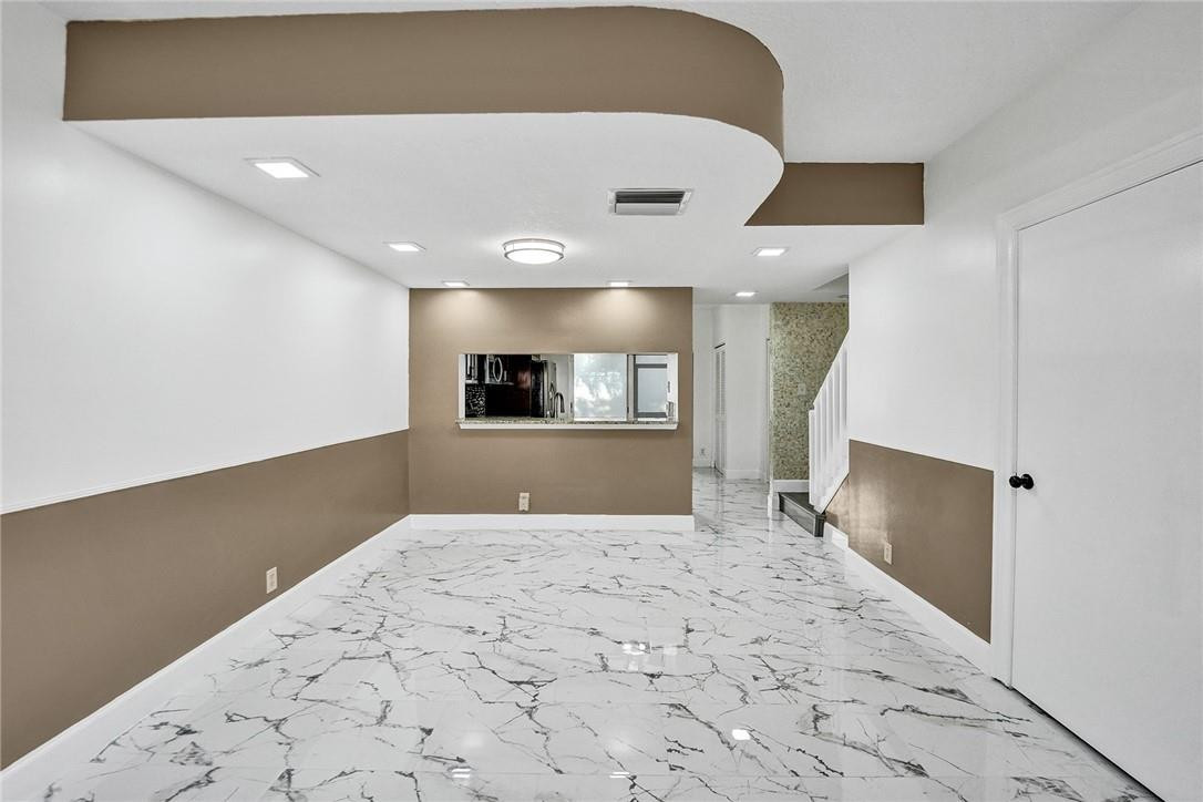 FIESTA - Residential Lease