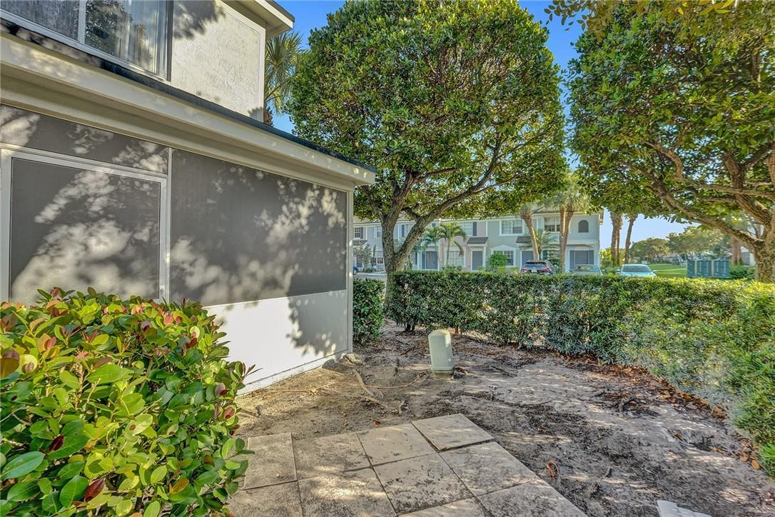 FIESTA - Residential Lease