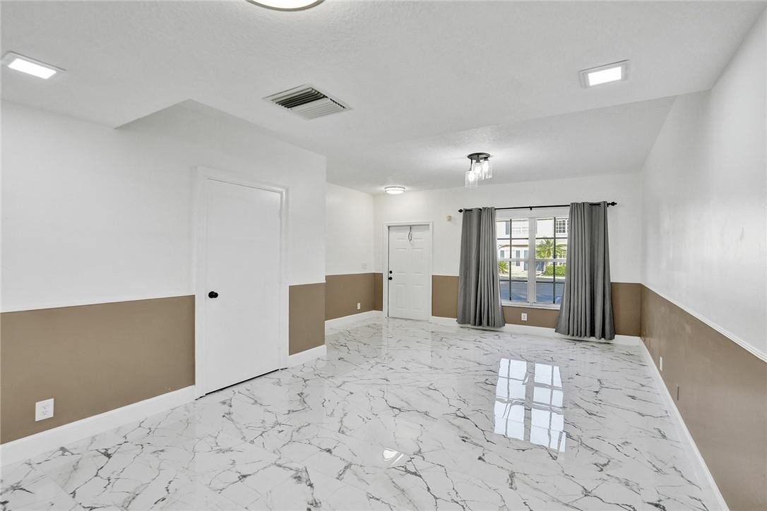 FIESTA - Residential Lease