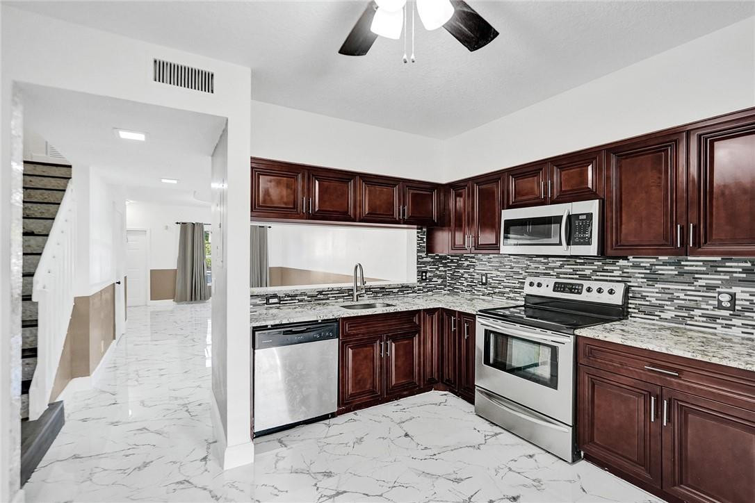 FIESTA - Residential Lease