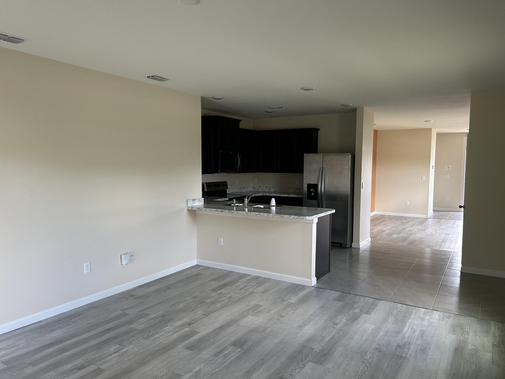 CELEBRATION POINTE - Residential