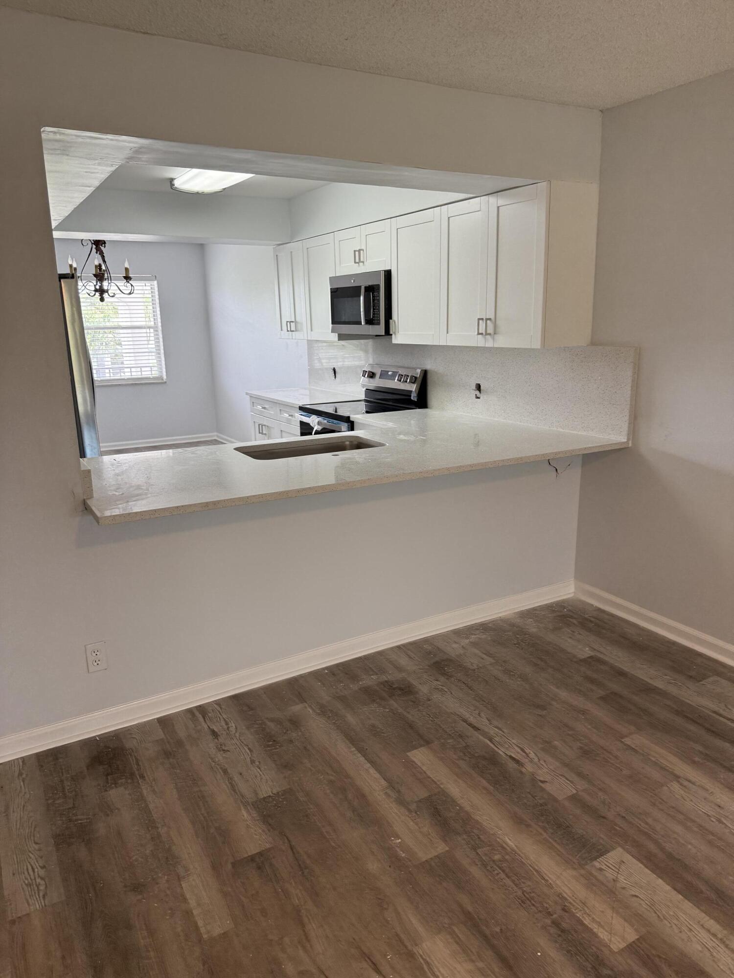 3111 Gardens East Drive 31