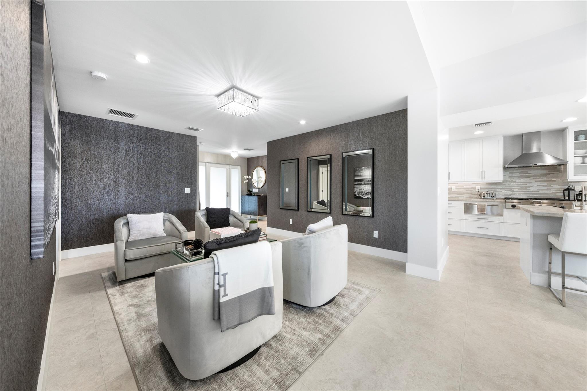 NORTH BAL HARBOUR - Residential