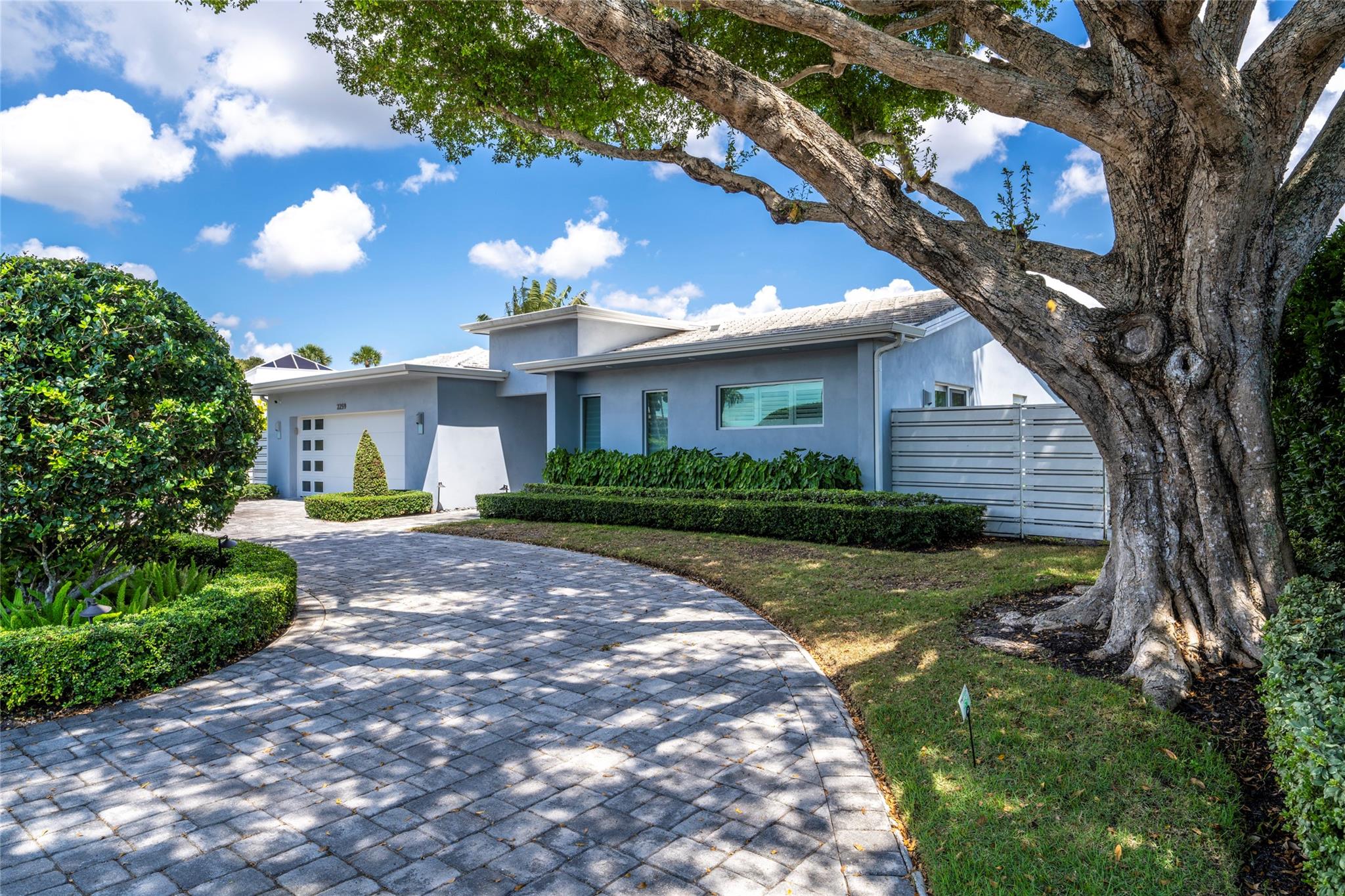 NORTH BAL HARBOUR - Residential
