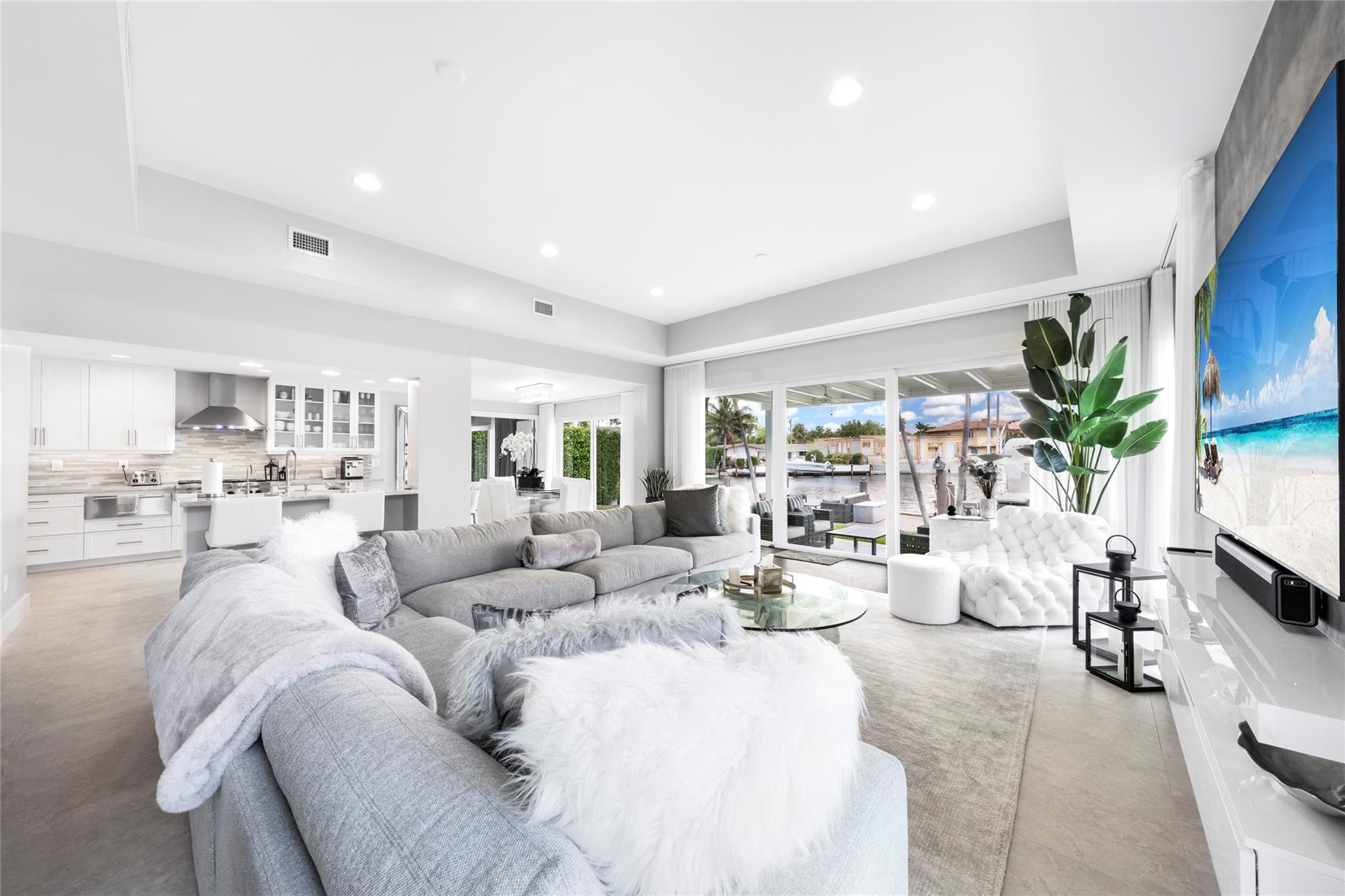 NORTH BAL HARBOUR - Residential