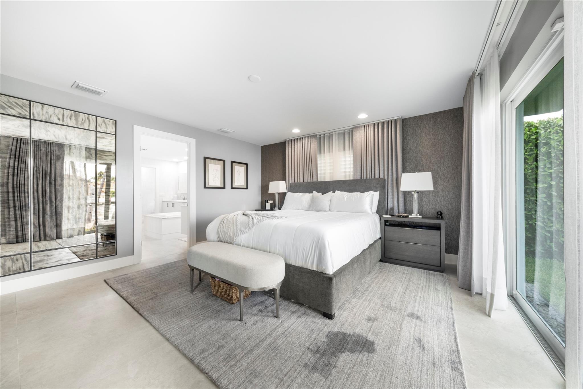 NORTH BAL HARBOUR - Residential