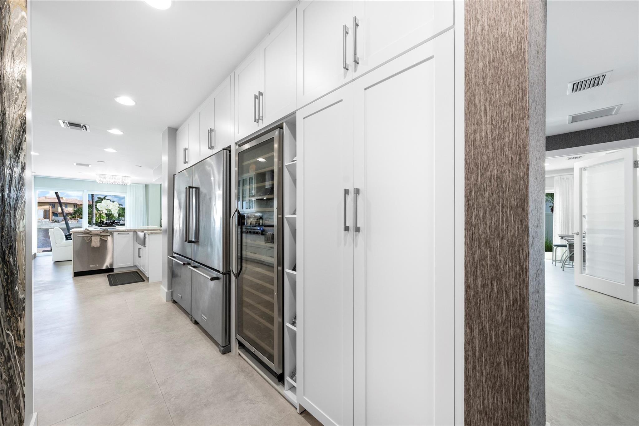 NORTH BAL HARBOUR - Residential