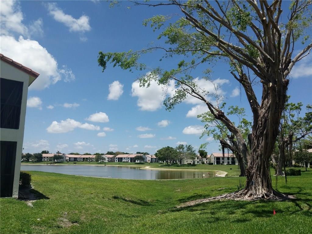 Lake Windwood Condo 01-14 - Residential Lease