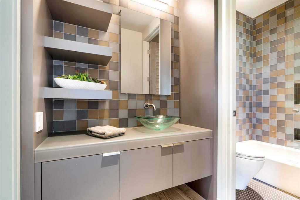 CRESTWOOD DELRAY - Residential