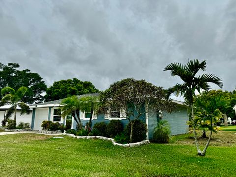 A home in Okeechobee