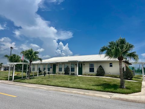 A home in Okeechobee