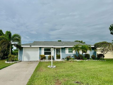 A home in Okeechobee