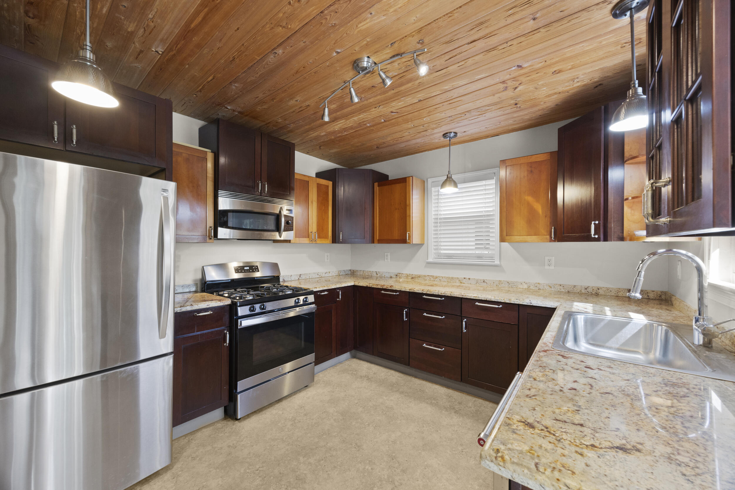 LAKE WORTH TOWN OF - Residential