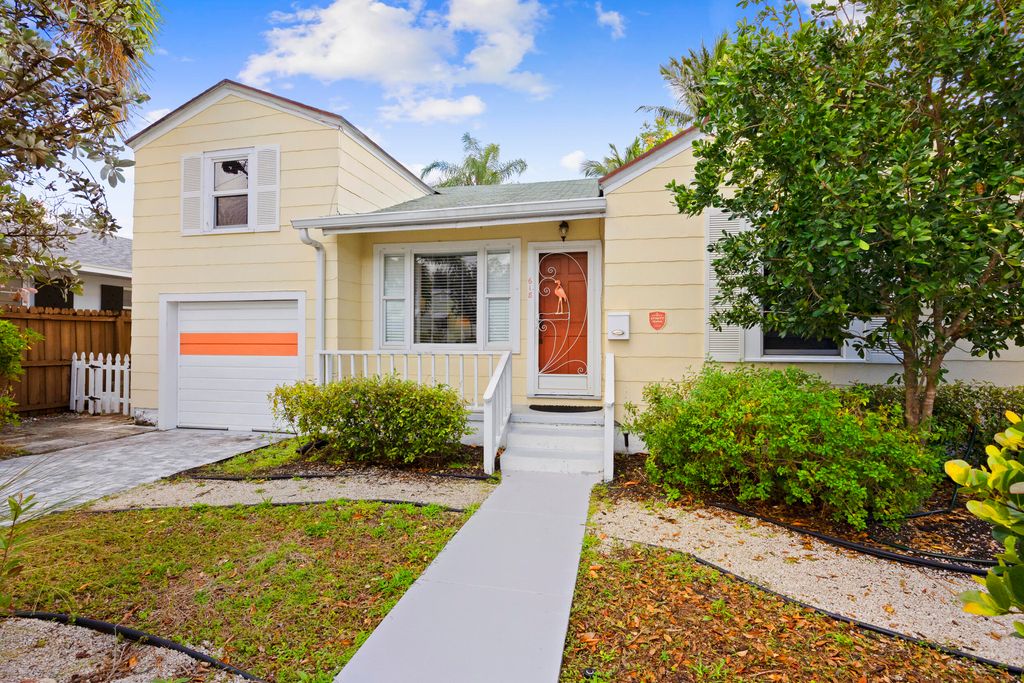 Photo of 618 N Ocean Breeze, Lake Worth Beach, FL 33460 (MLS # R11168850)