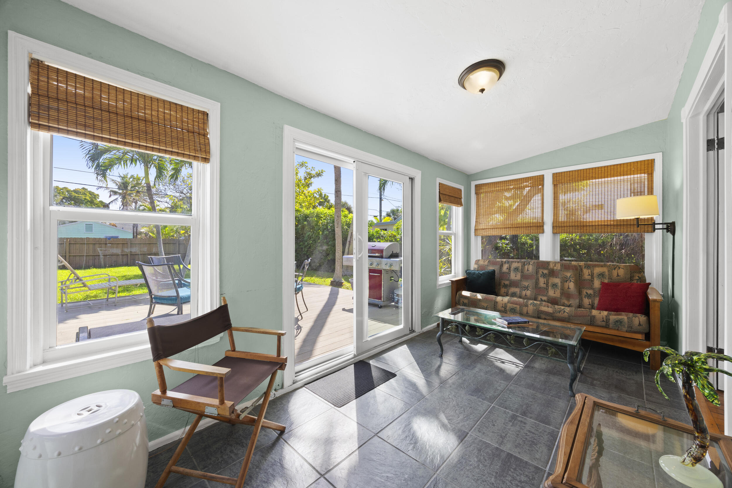 LAKE WORTH TOWN OF - Residential