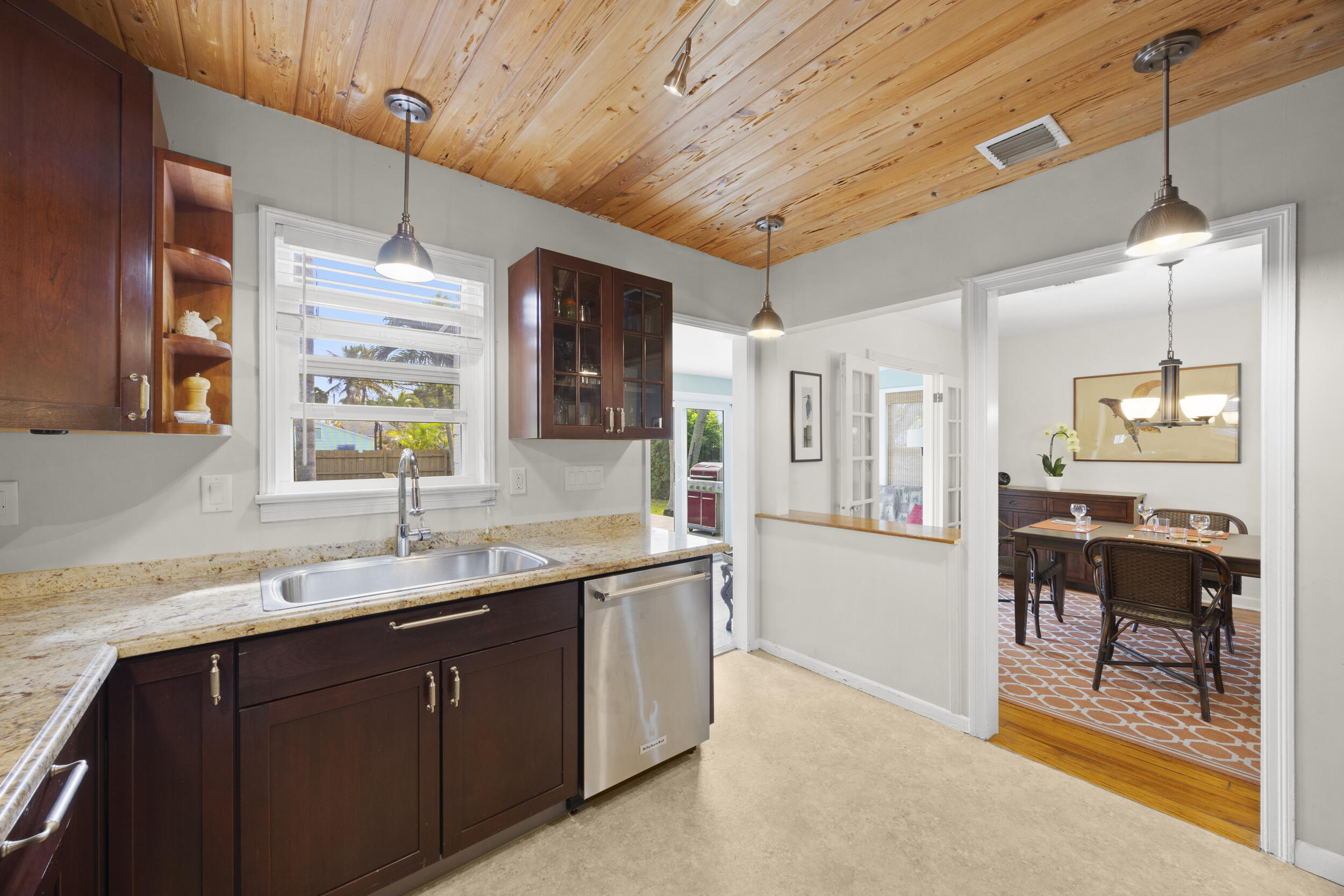 LAKE WORTH TOWN OF - Residential