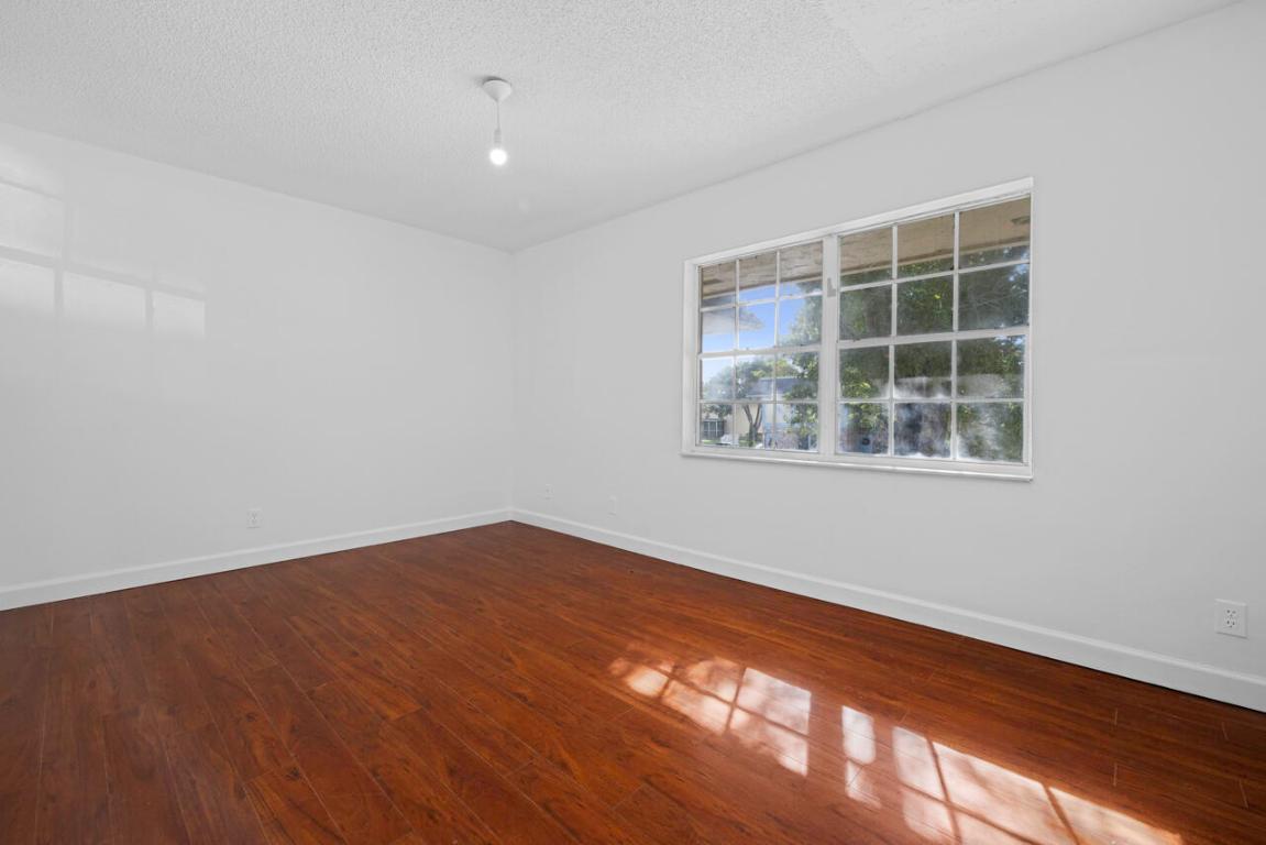 CROSS BRIAR I CONDO - Residential