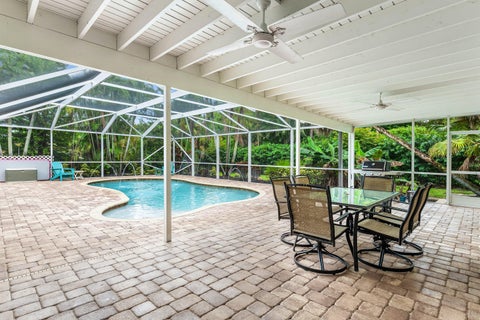 Tiny photo for 100 St Davids Way, Wellington, FL 33414 (MLS # B26083291)