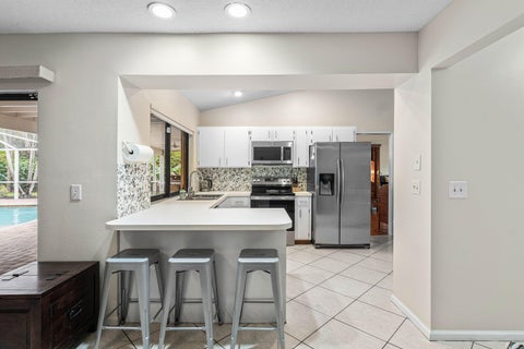 Tiny photo for 100 St Davids Way, Wellington, FL 33414 (MLS # B26083291)
