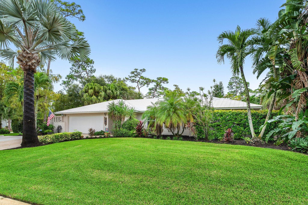 Photo of 100 St Davids Way, Wellington, FL 33414 (MLS # B26083291)
