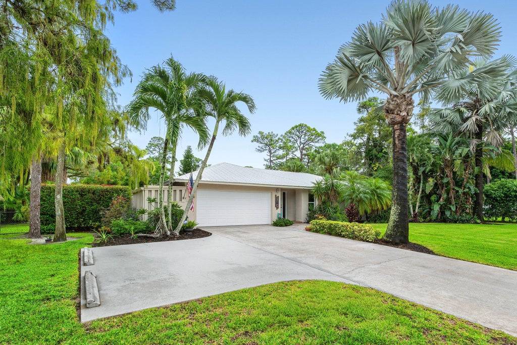 Photo of 100 St Davids Way, Wellington, FL 33414 (MLS # B26083291)