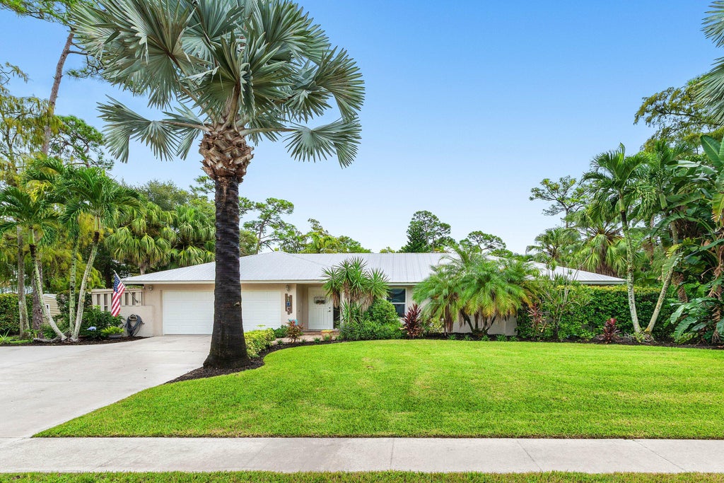 Photo of 100 St Davids Way, Wellington, FL 33414 (MLS # B26083291)