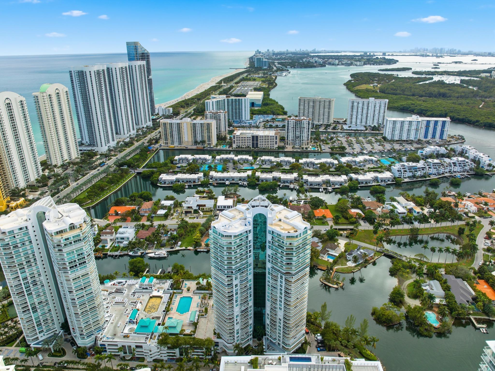 OCEANIA V CONDO - Residential