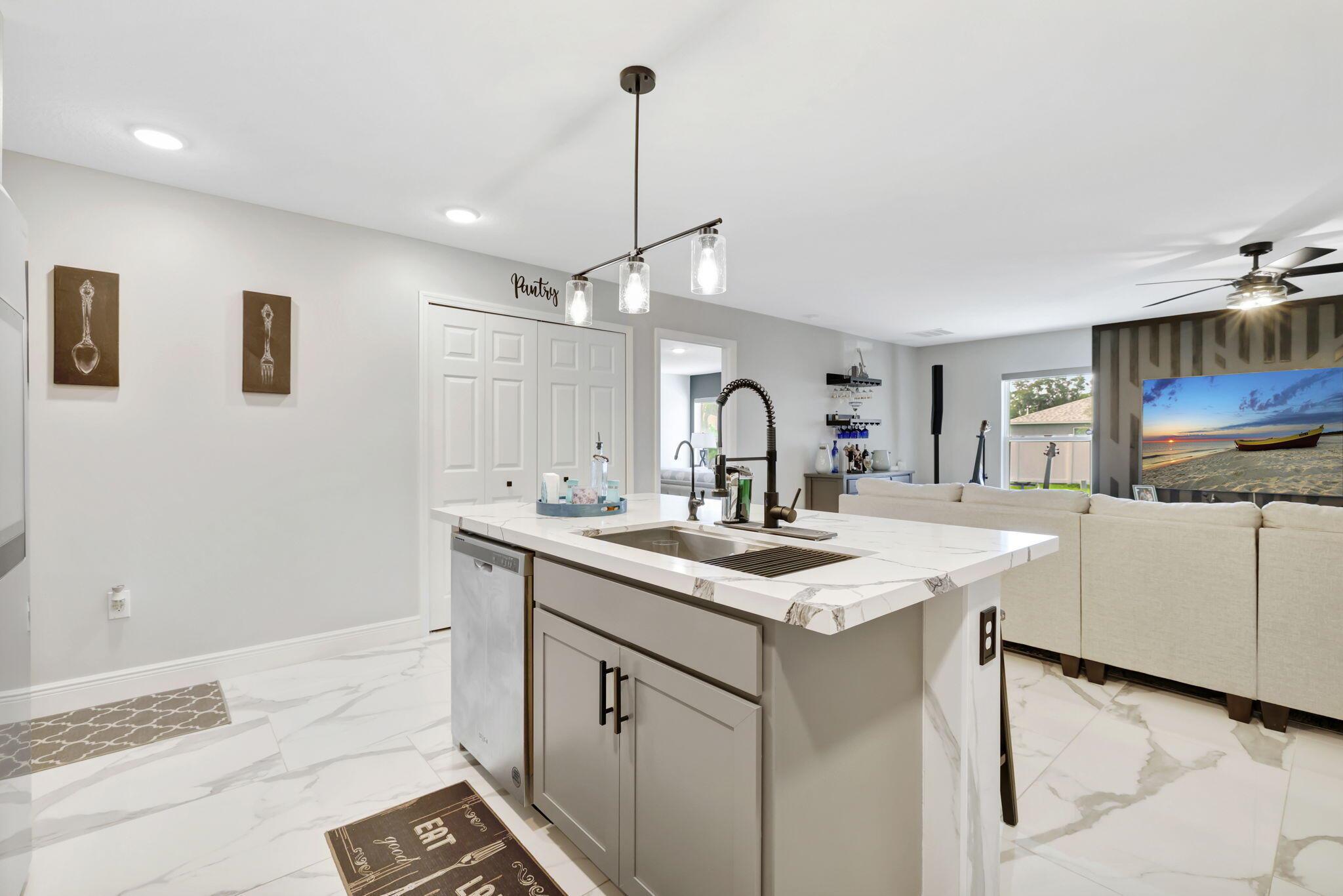 PORT ST LUCIE-SECTION 02 - Residential