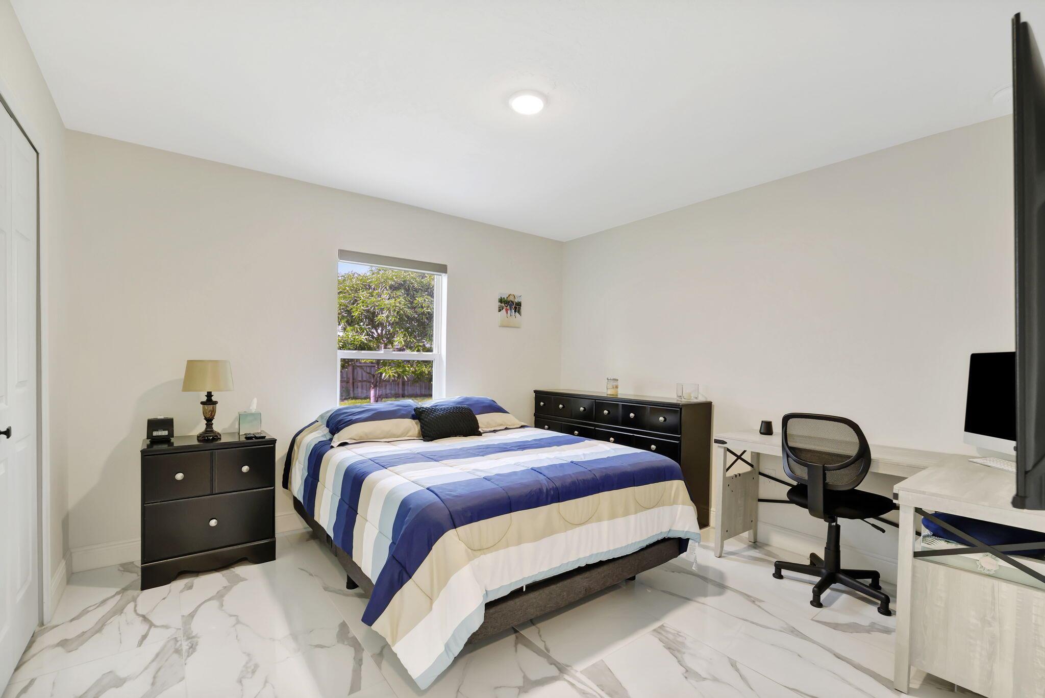 PORT ST LUCIE-SECTION 02 - Residential