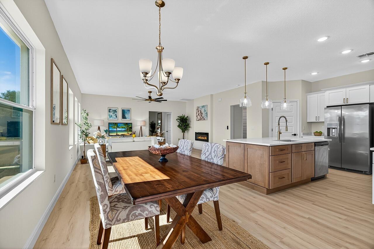 VERO LAKE ESTATES UNIT D - Residential