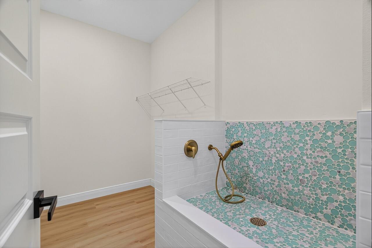 VERO LAKE ESTATES UNIT D - Residential