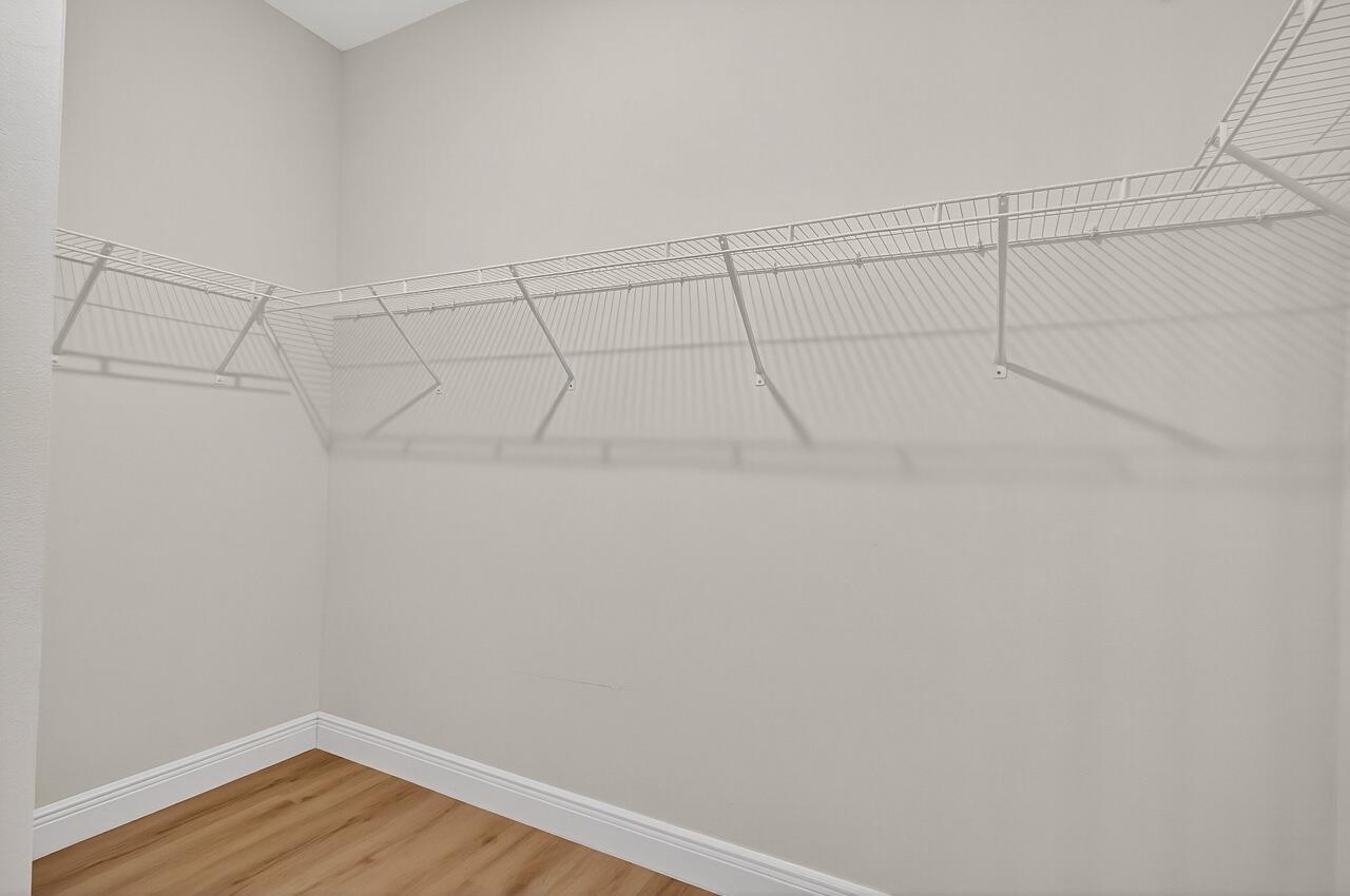 VERO LAKE ESTATES UNIT D - Residential