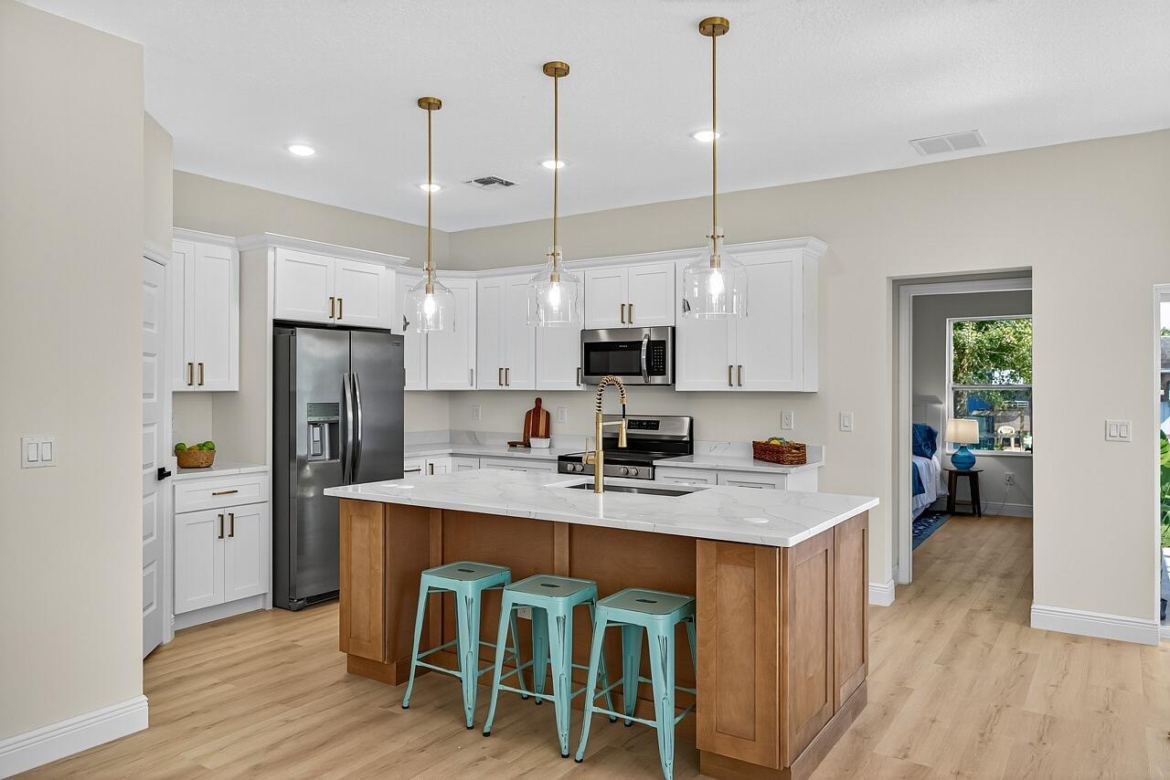 VERO LAKE ESTATES UNIT D - Residential