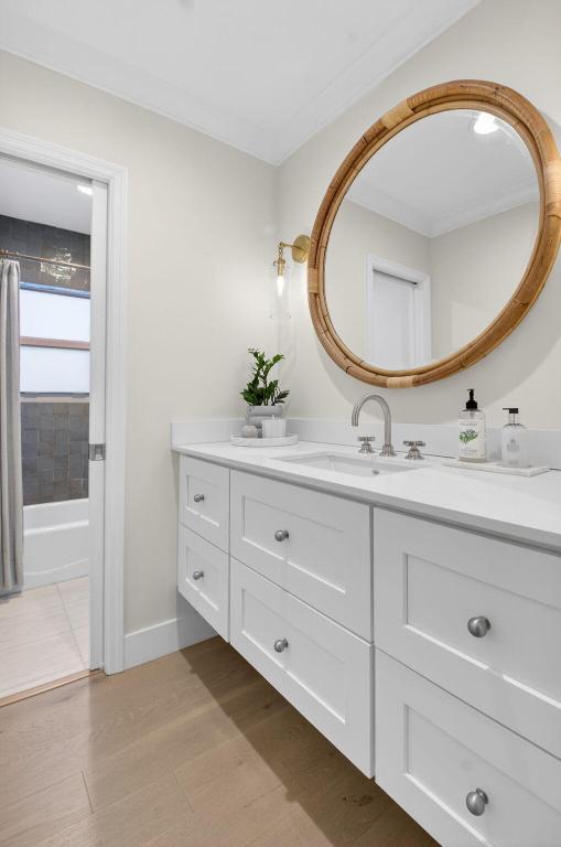 MISSION HILL - Residential