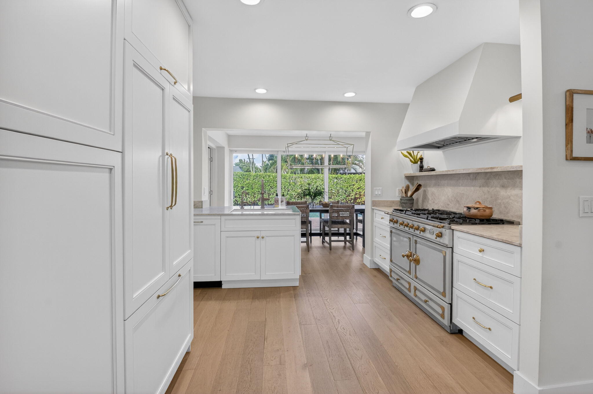 MISSION HILL - Residential