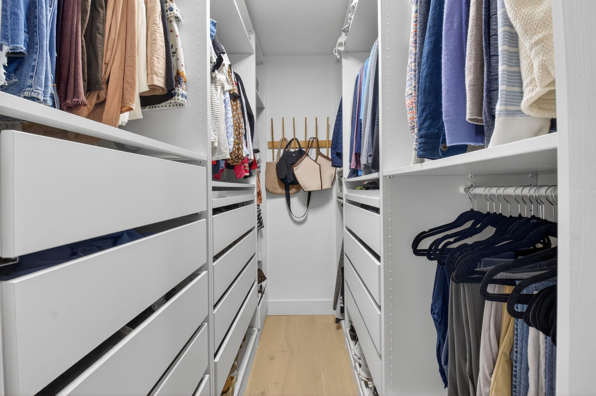 MISSION HILL - Residential