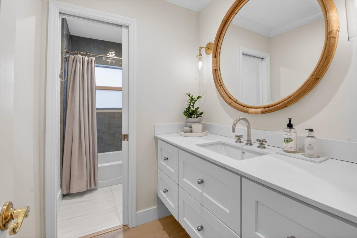 MISSION HILL - Residential