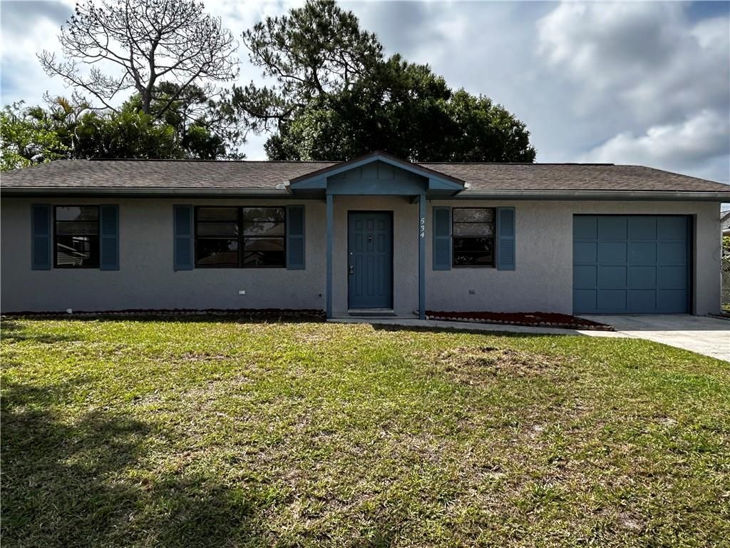 Photo of 534 SE Faith Ter, Port St Lucie, FL 34983 (MLS # F10380861)