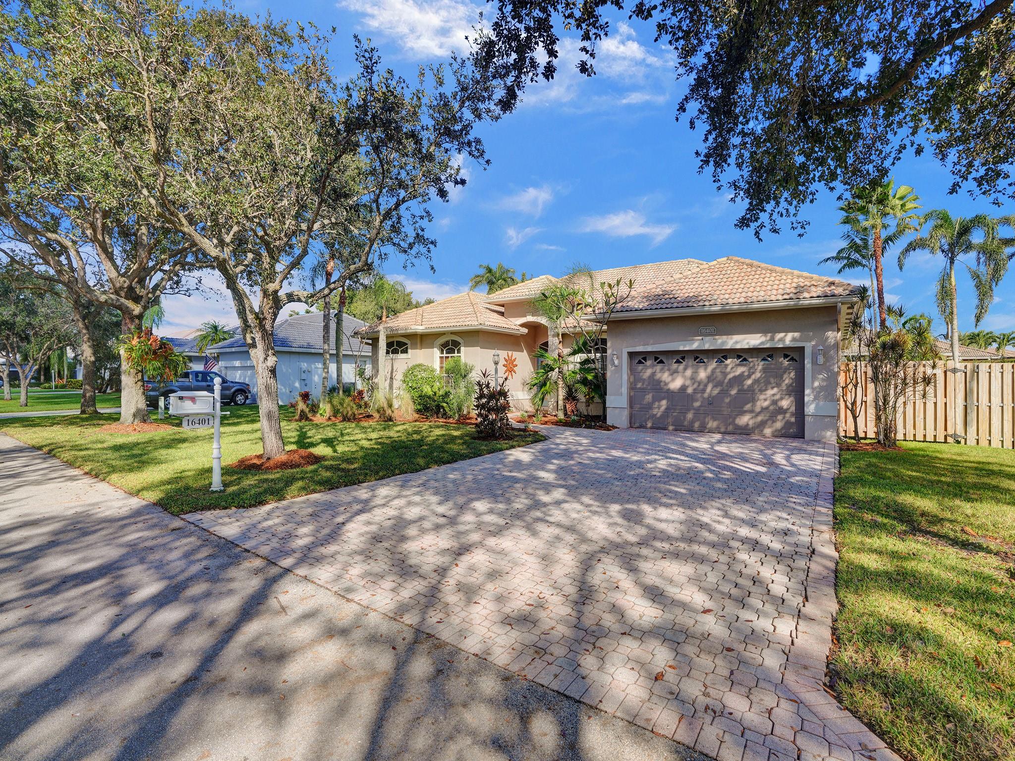 Estates Of Stirling Lake - Residential