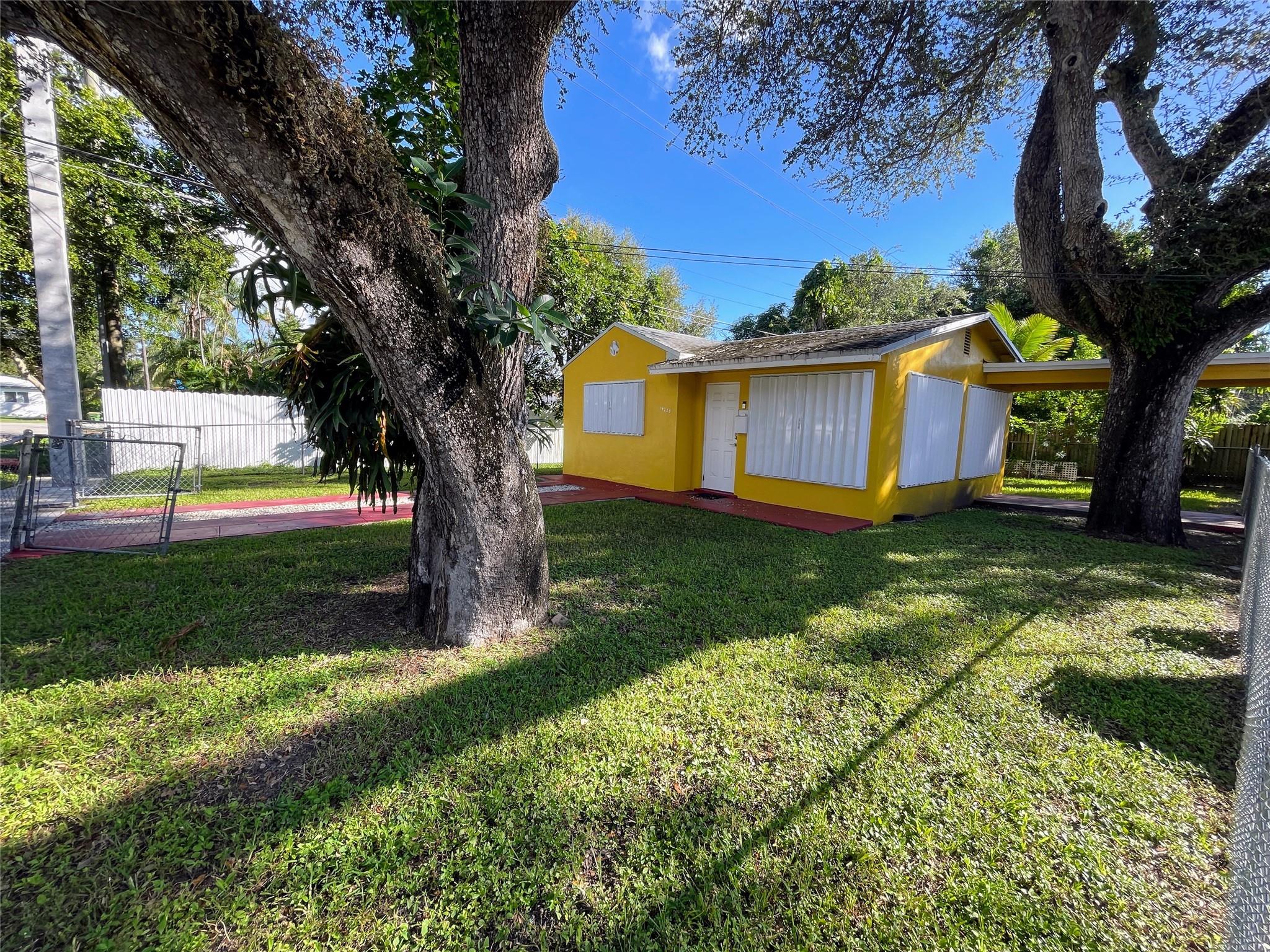 14215-14225 NE 9th Ave