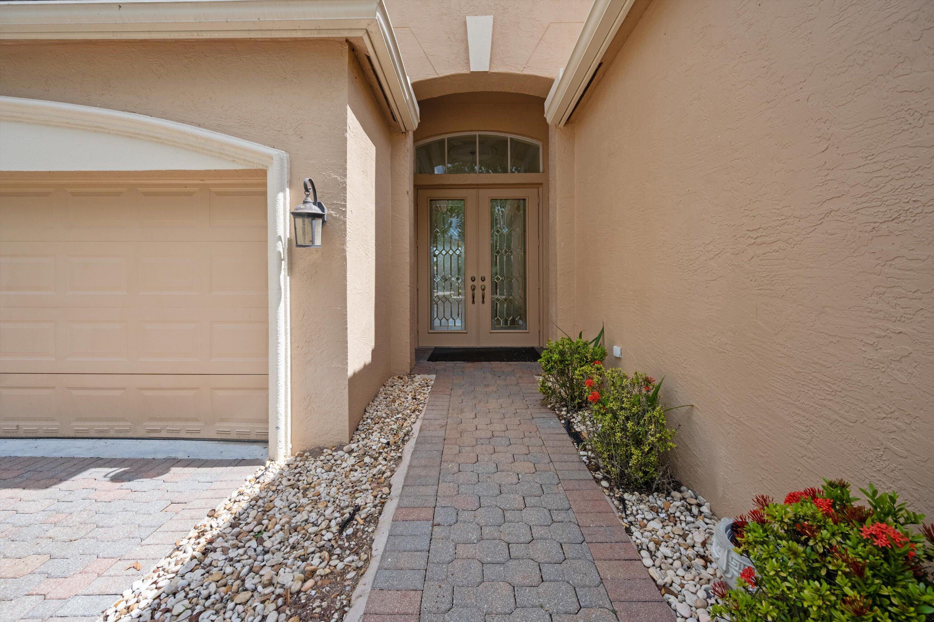 8887 Via Prestigio W, Wellington FL 33411