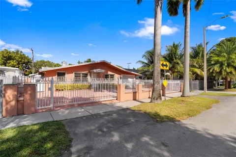 4381 SW 5th Ter, Miami, FL MLS: F10478023