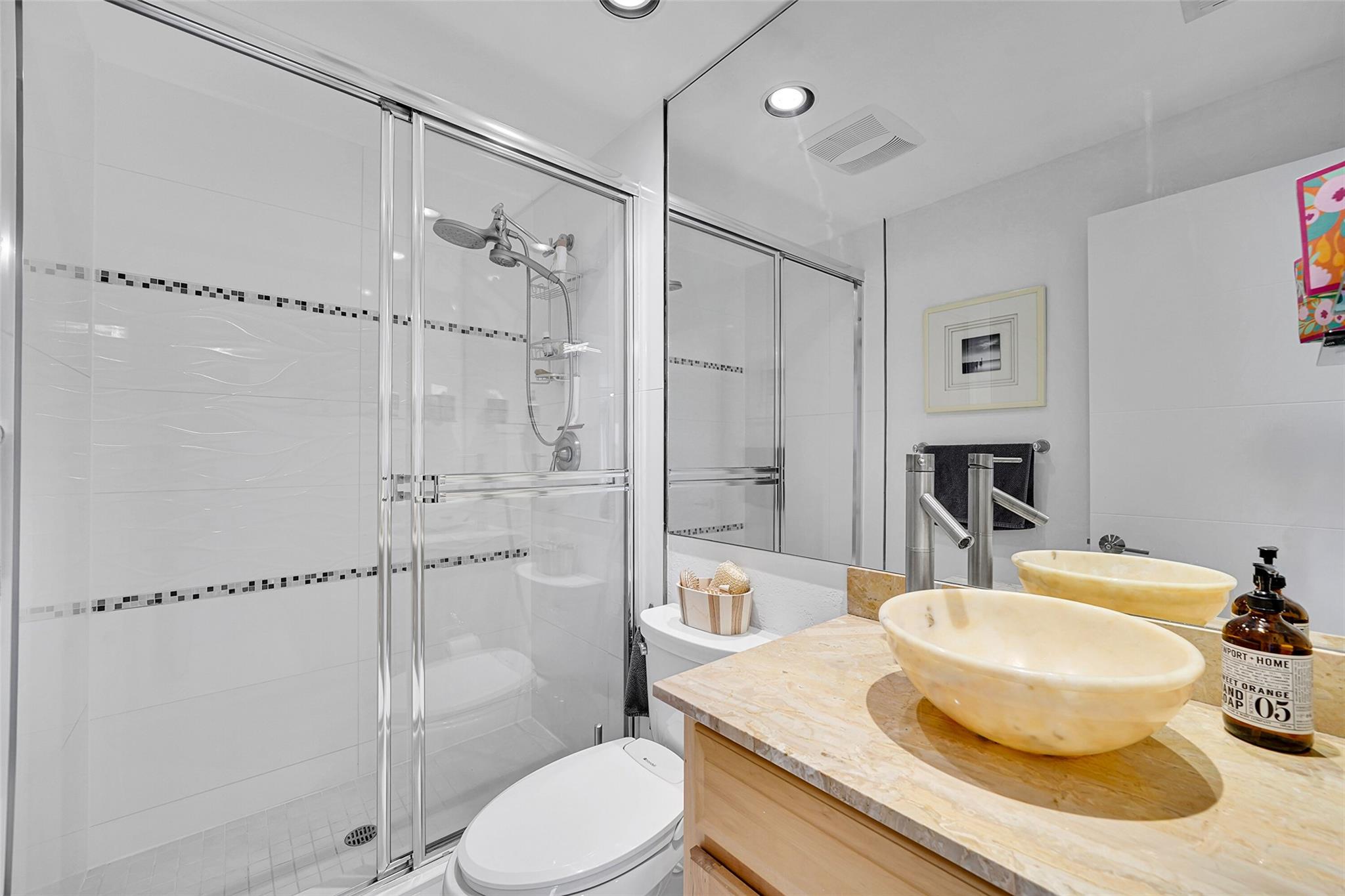 HARBOR'S EDGE OF POMPANO - Residential