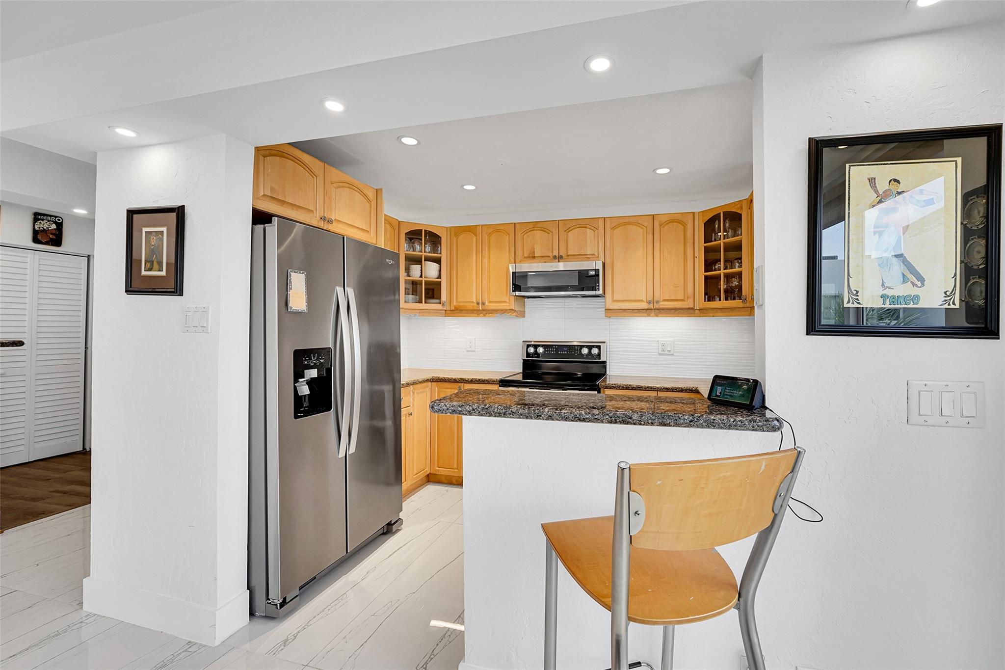 HARBOR'S EDGE OF POMPANO - Residential