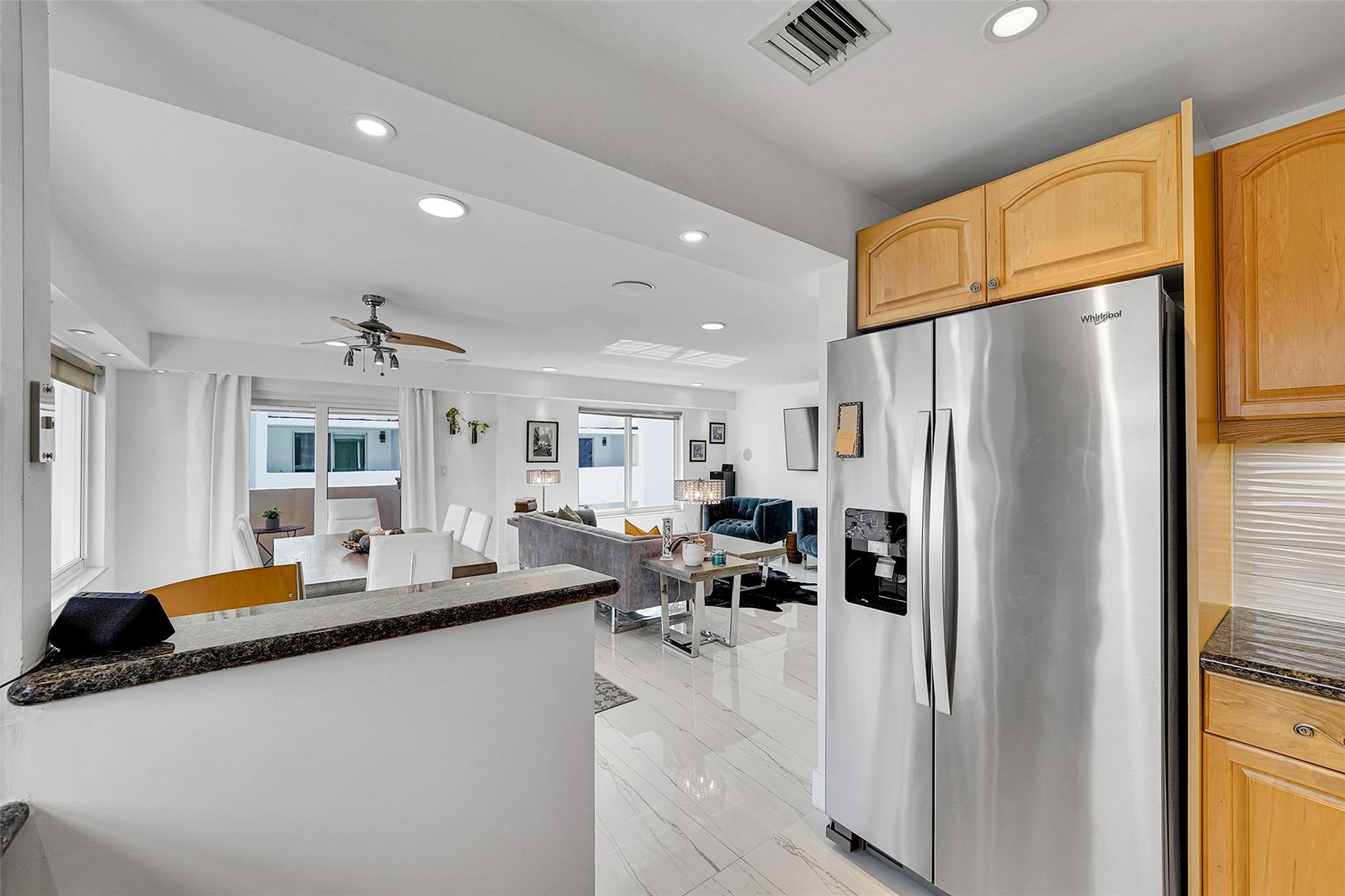 HARBOR'S EDGE OF POMPANO - Residential