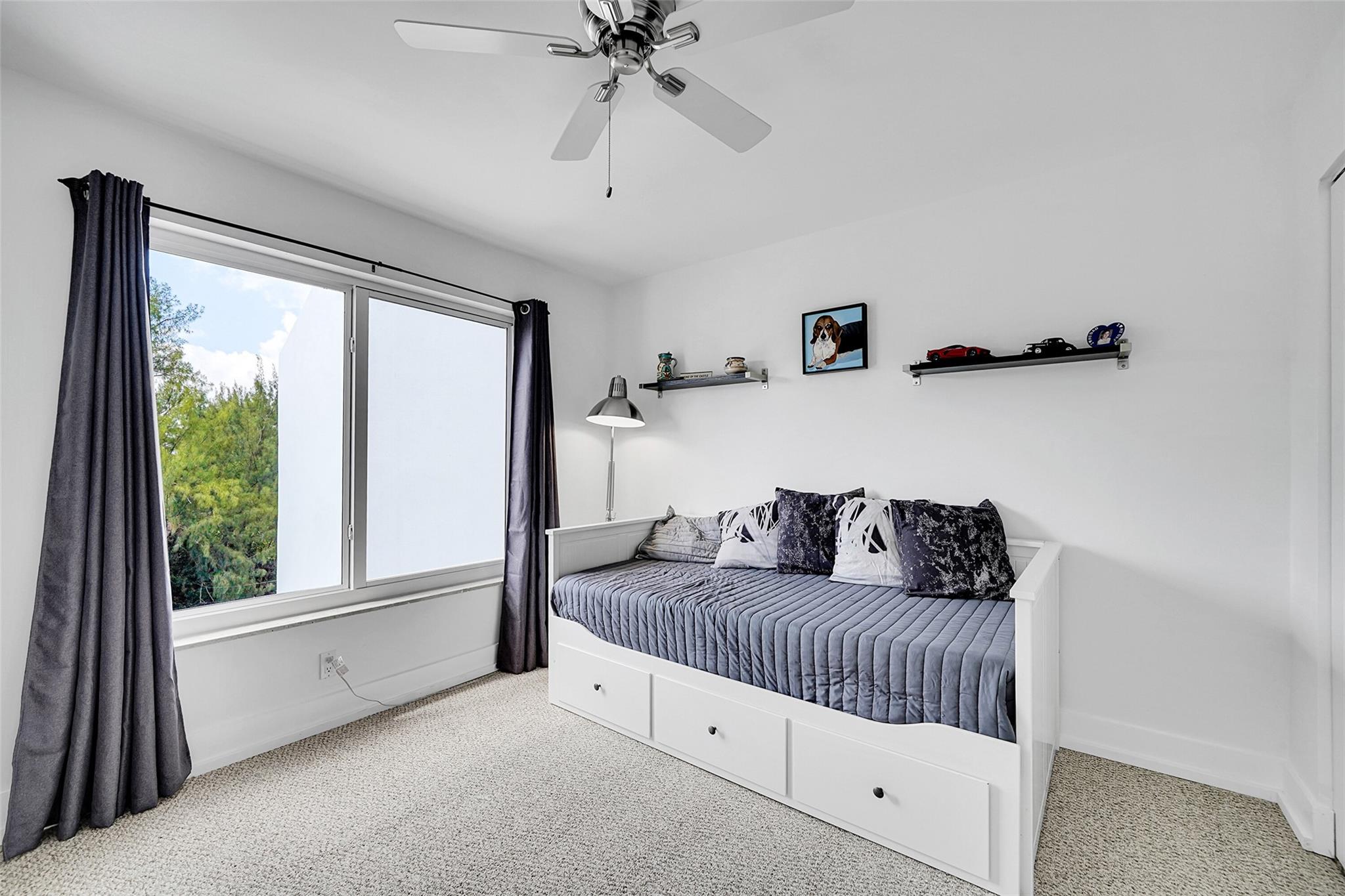 HARBOR'S EDGE OF POMPANO - Residential