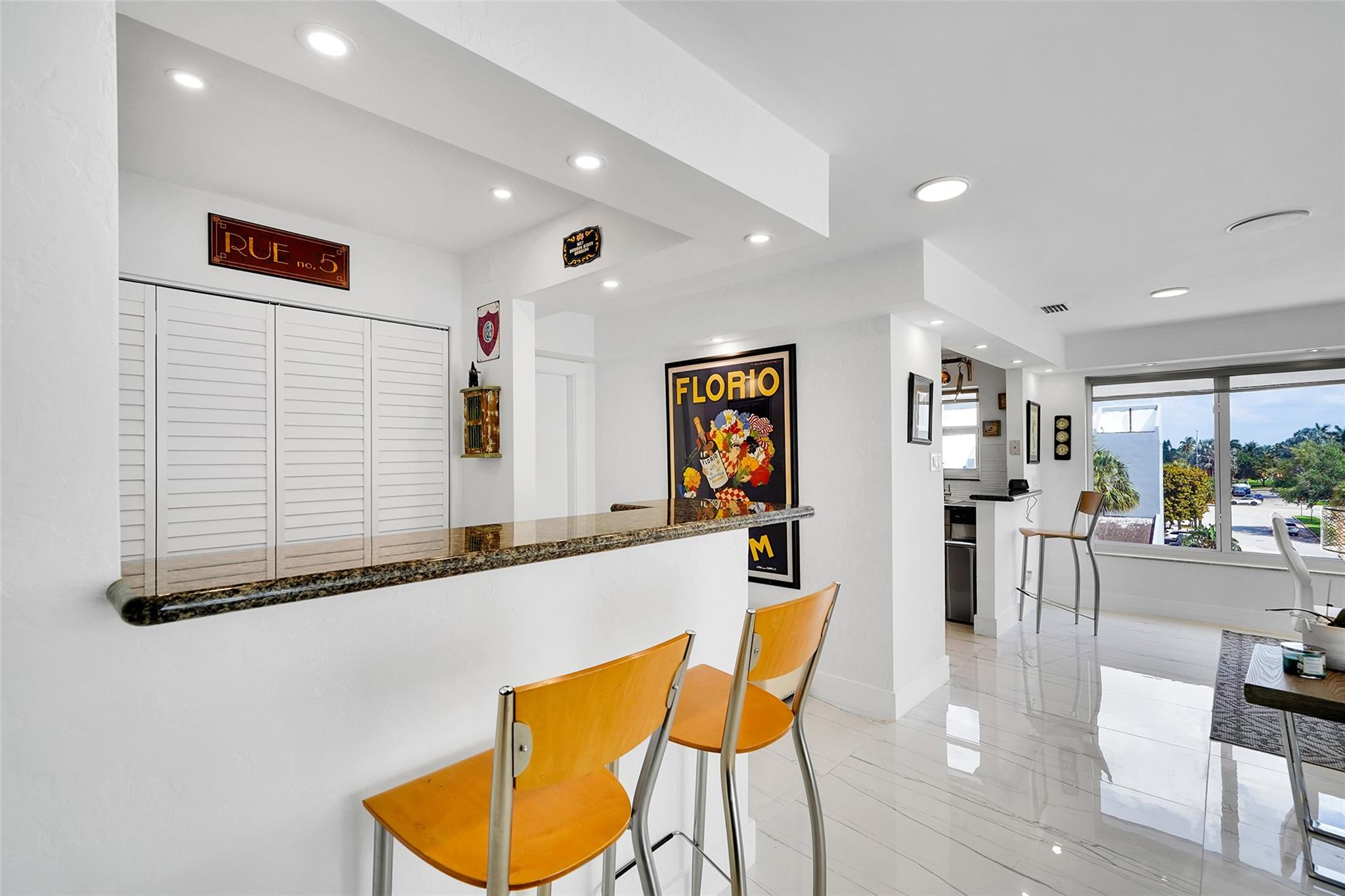 View photos, virtual tours, details... 2860 NE 14th Street Cswy D401