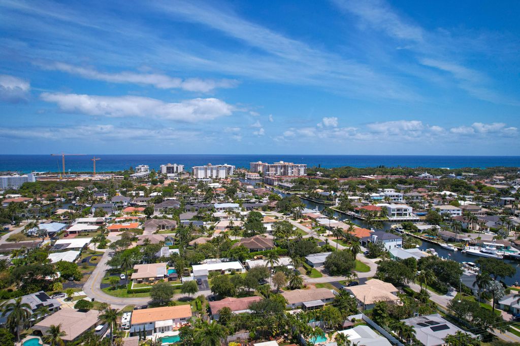 Photo of 5111 NE 27th Terrace NE, Lighthouse Point, FL 33064 (MLS # B26020809)