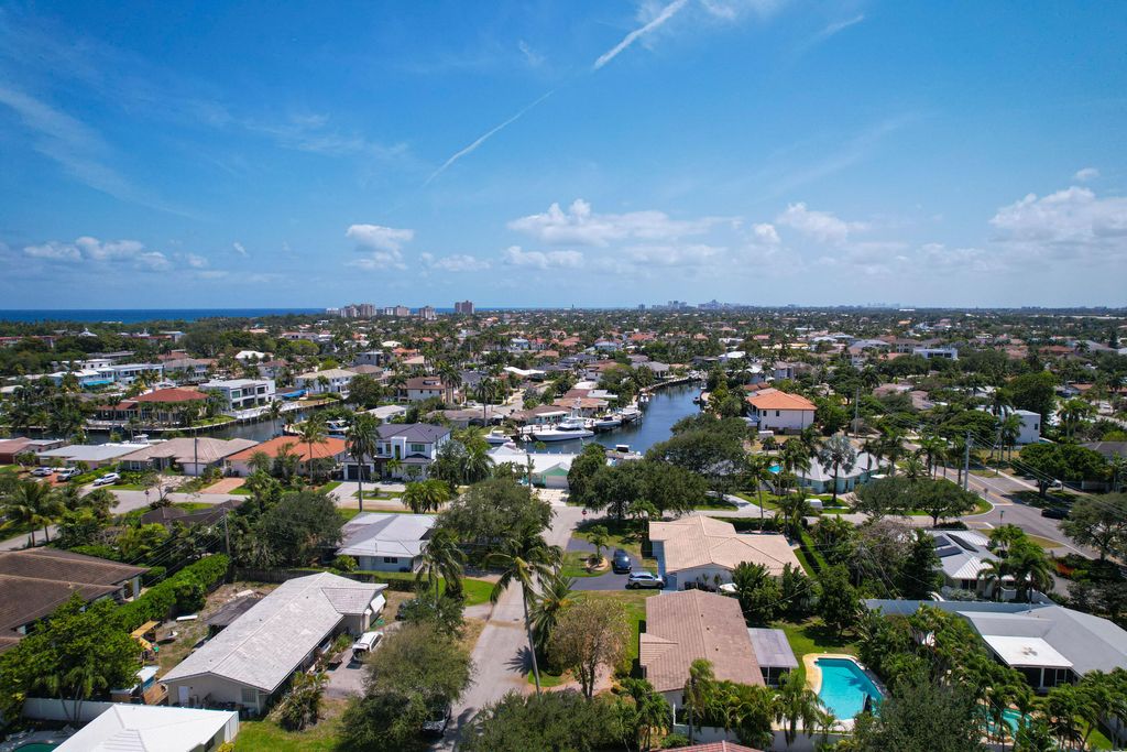 Photo of 5111 NE 27th Terrace NE, Lighthouse Point, FL 33064 (MLS # B26020809)